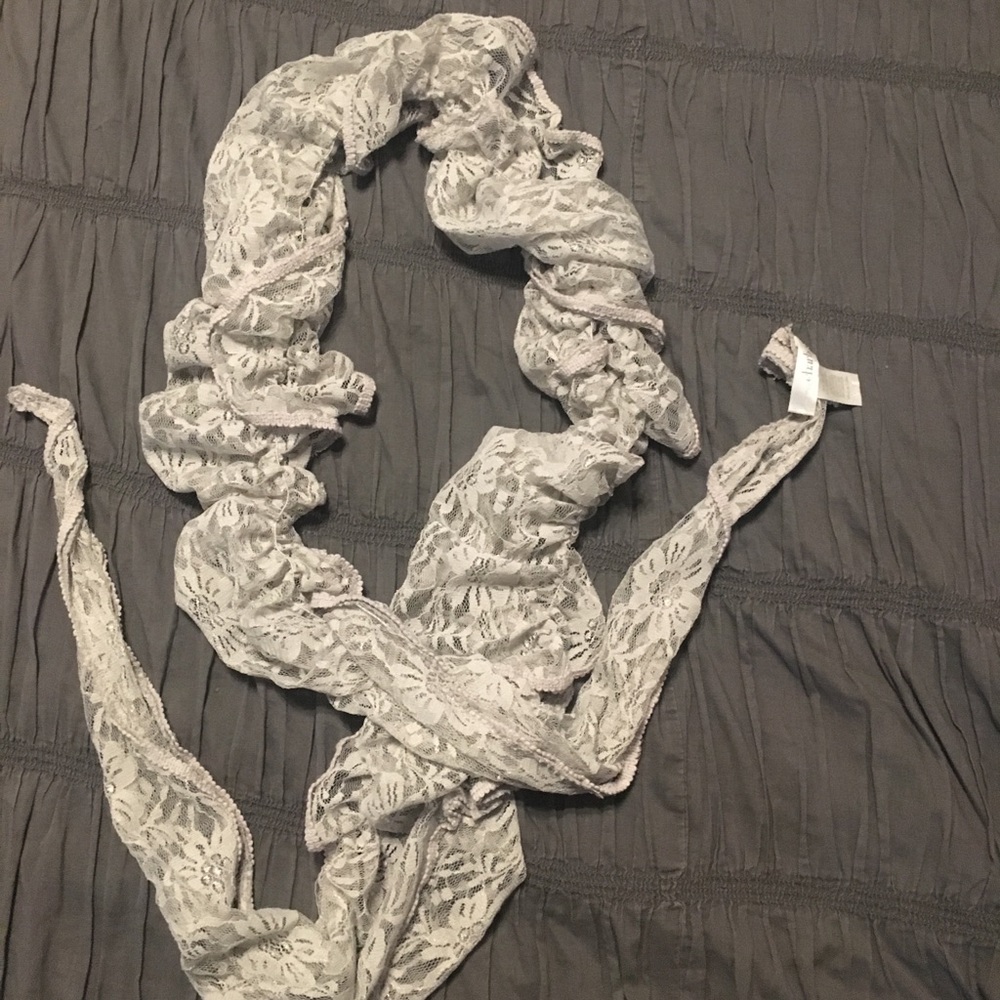 Grey lace scarf